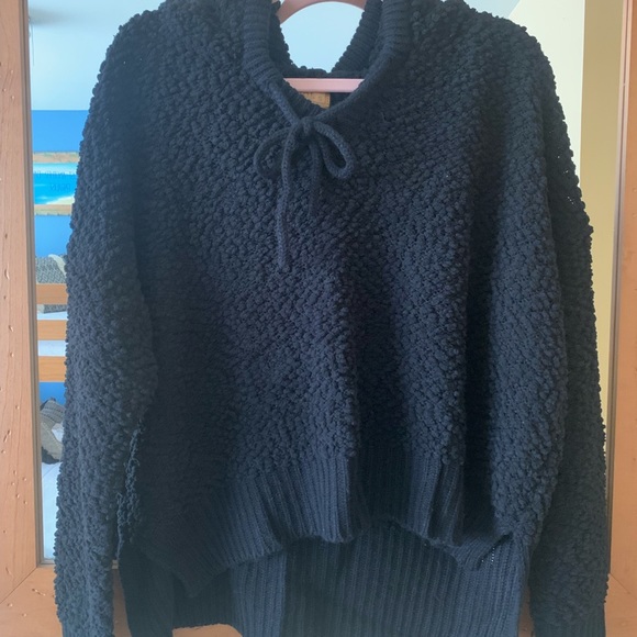 POL Tops - POL black soft hoodie